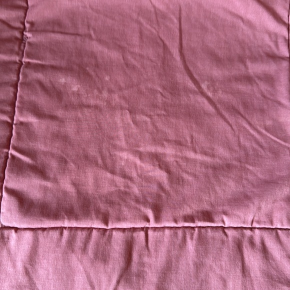 King Size Comforter- Stylish, Warm, Cozy, Comfortable Comforter - Picture 5 of 7